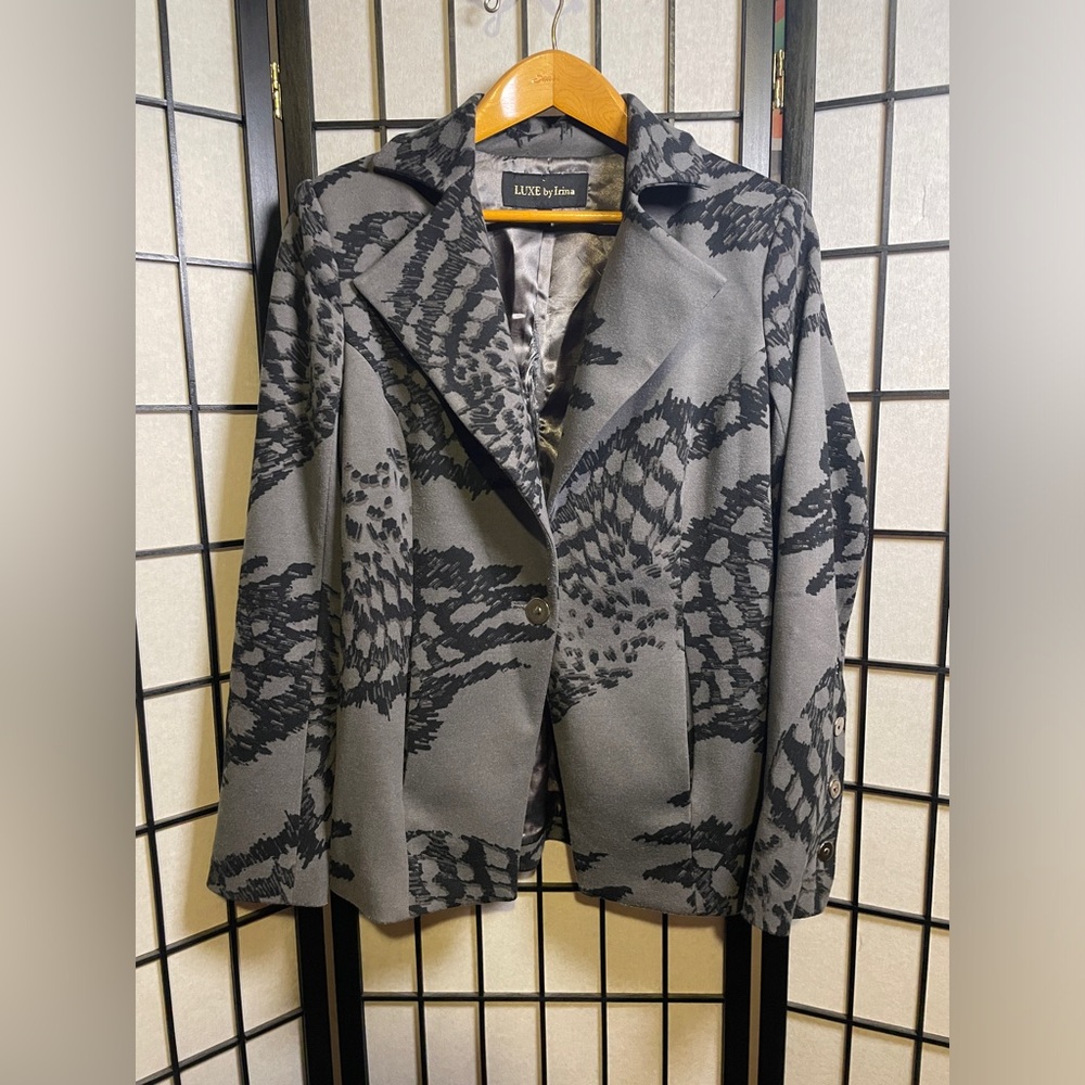 Luxe By Irina Grey Black Blazer Business Interview Attire Over Coat Women’s Sz M